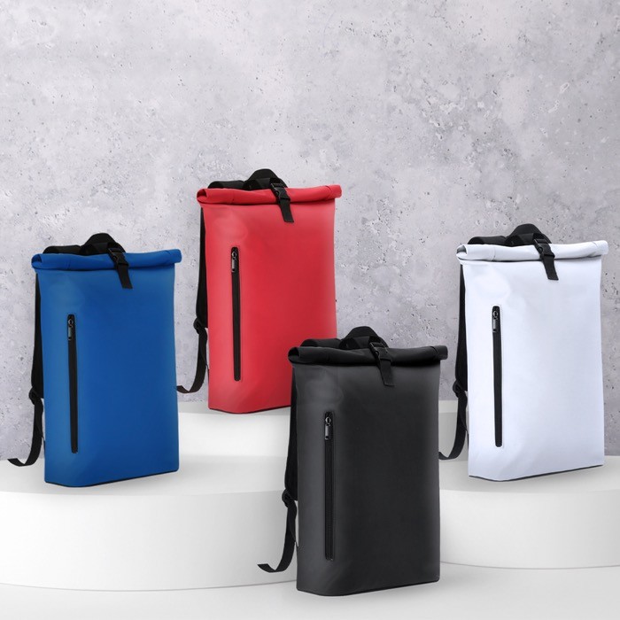 Mochila roll-top para portátil hecha de PU de suave tacto 15 Mochila roll-top para portátil hecha de PU de suave tacto 15