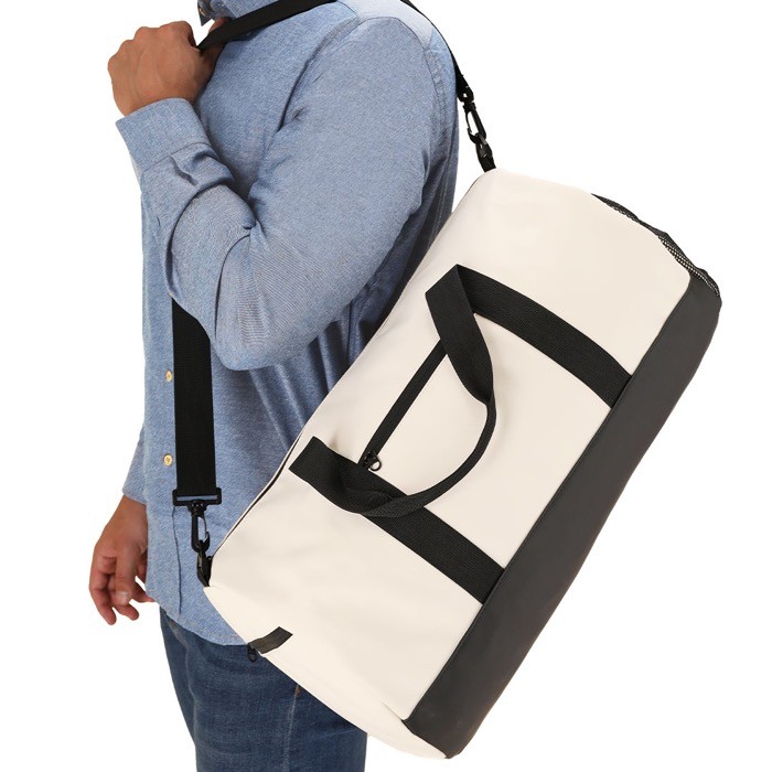 Bolsa de viaje de PU con 2 bolsillos exteriores y 3 interiores Bolsa de viaje de PU con 2 bolsillos exteriores y 3 interiores