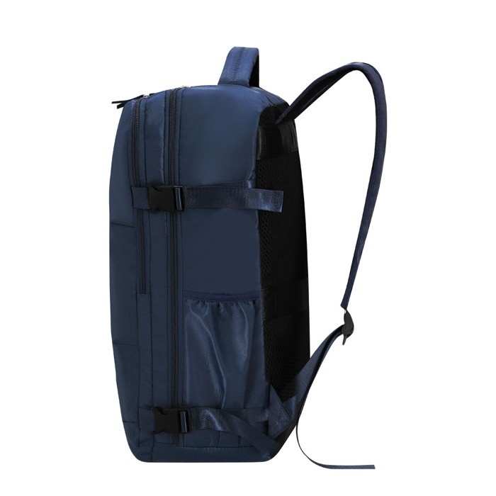 Mochila con múltiples compartimientos de almacenamiento 15'' quinta vista Mochila con múltiples compartimientos de almacenamiento 15'' quinta vista