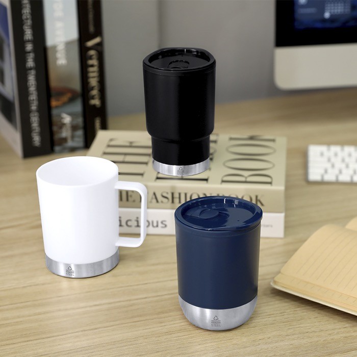 Vaso térmico para llevar de doble pared con dosificador 380ml vista de ambiente Vaso térmico para llevar de doble pared con dosificador 380ml vista de ambiente