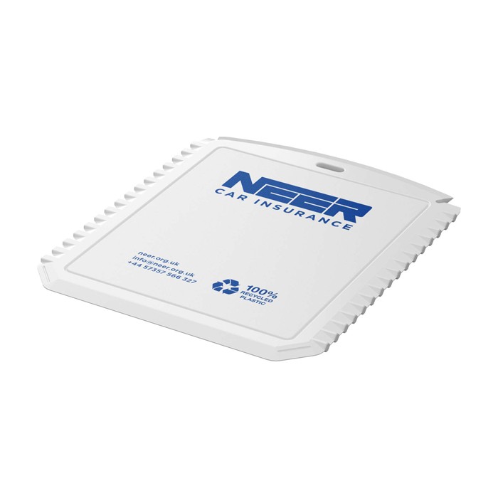 Raspador de hielo con forma rectangular de plástico reciclado color blanco vista impresión serigrafía Raspador de hielo con forma rectangular de plástico reciclado color blanco vista impresión serigrafía