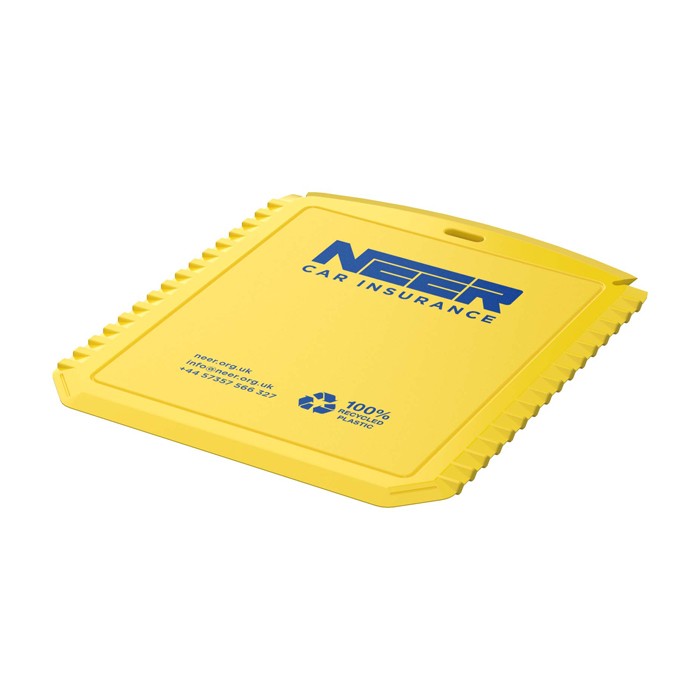 Raspador de hielo con forma rectangular de plástico reciclado color amarillo vista impresión serigrafía Raspador de hielo con forma rectangular de plástico reciclado color amarillo vista impresión serigrafía