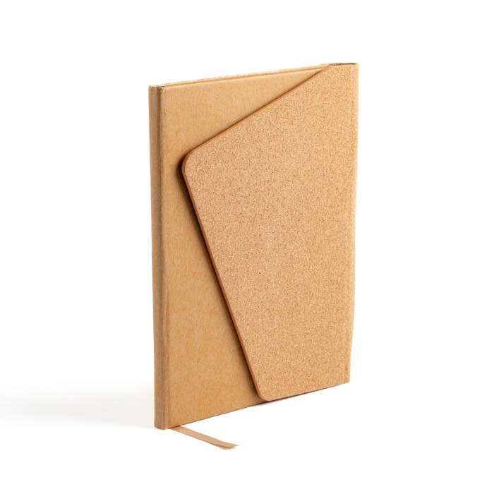 Libreta con tapa de tipo corcho y cierre magnético A5 hojas lisas color marrón claro vista 2 Libreta con tapa de tipo corcho y cierre magnético A5 hojas lisas color marrón claro vista 2