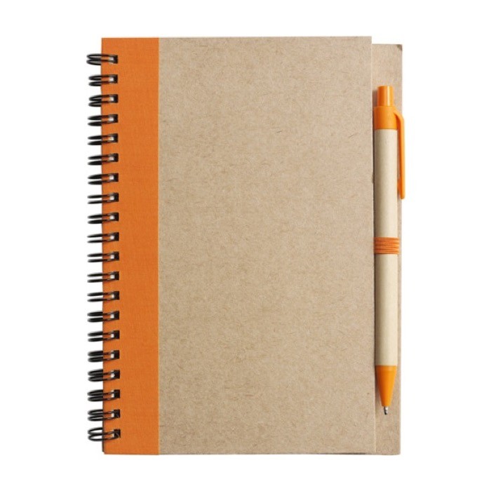 Libreta con tapas y bolígrafo reciclados color naranja primera vista