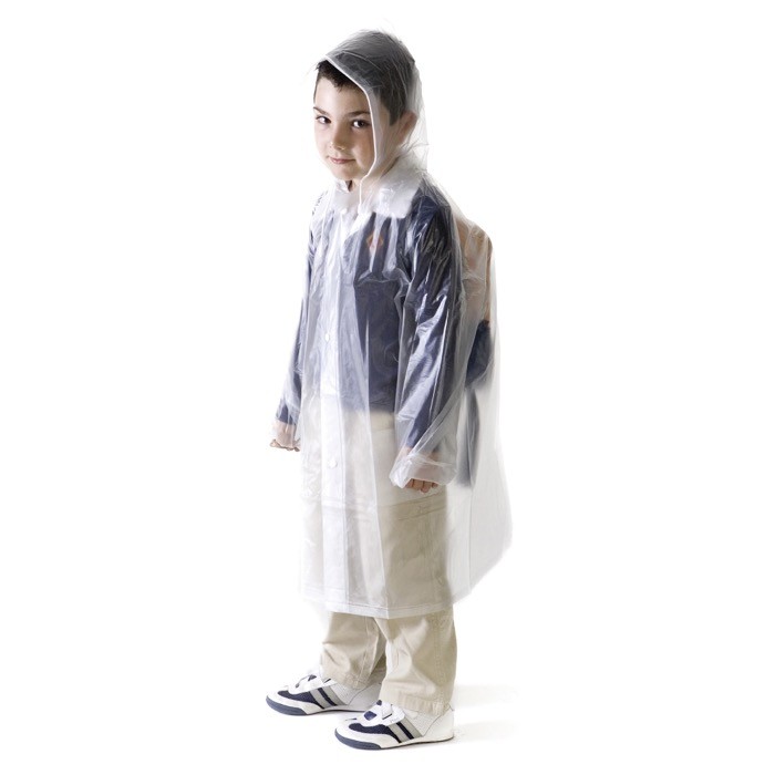 Impermeable transparente para niños con funda y gorro incluidos vista de ambiente Impermeable transparente para niños con funda y gorro incluidos vista de ambiente