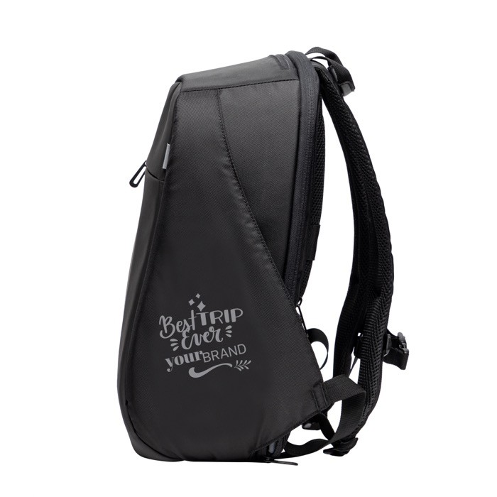 Mochila de viaje con bolsillos antirrobo y espacio para PC 15,6” color negro vista con logo impreso
