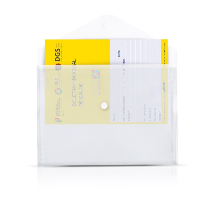 Carpeta transparente de plástico para llevar documentos A5 80 g/m2 color transparente vista de ambiente Carpeta transparente de plástico para llevar documentos A5 80 g/m2 color transparente vista de ambiente