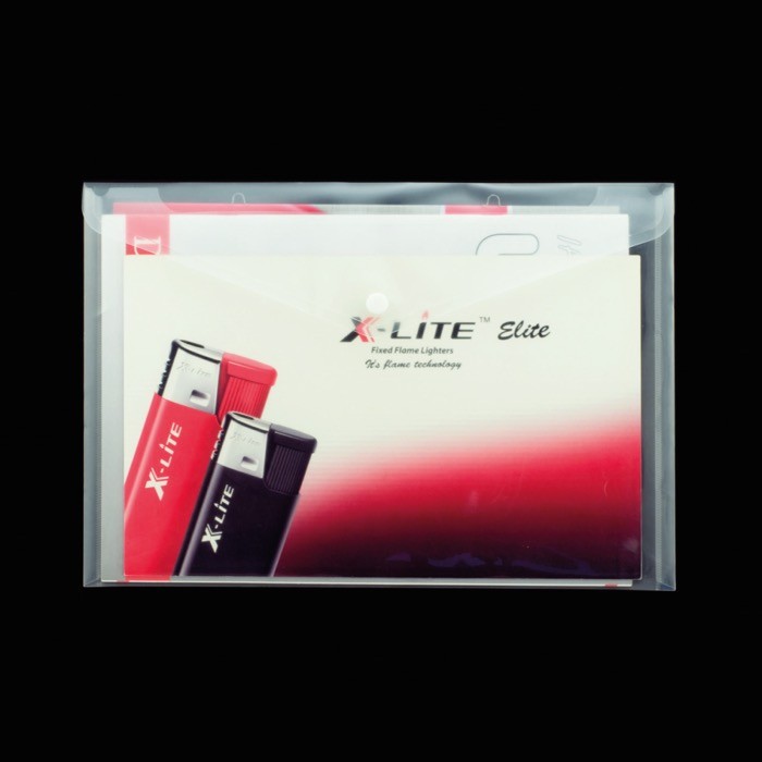 Carpeta portadocumentos con cierre de botón para hojas A4 color transparente vista 1