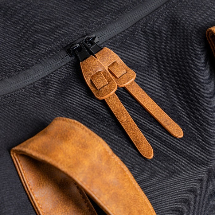 Bolso de RPET resistente al agua con cierre magnético y bolsillo vista 3