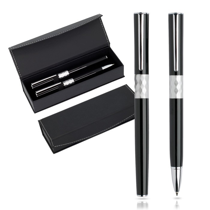 Set de bolígrafo y roller de metal de diseño con caja tinta negra color negro vista en caja Set de bolígrafo y roller de metal de diseño con caja tinta negra color negro vista en caja