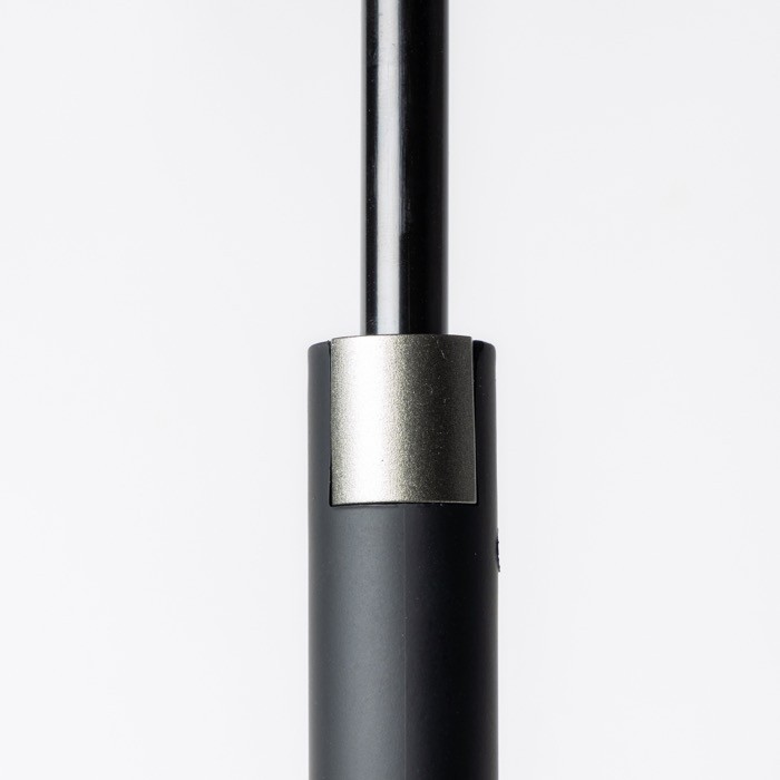 Paraguas pongee automático con interior de color Ø132 vista de ambiente