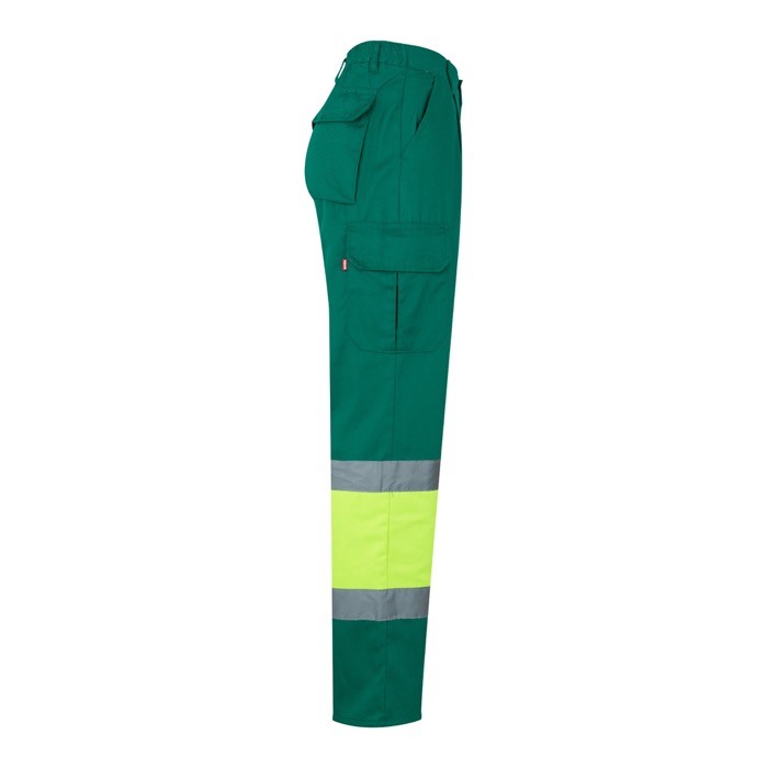 Pantalón laboral multibolsillos en algodón y poliéster 210 g/m2 color verde cuarta vista Pantalón laboral multibolsillos en algodón y poliéster 210 g/m2 color verde cuarta vista