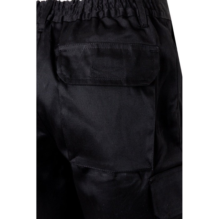 Bermudas de sarga multibolsillos de algodón y poliéster 200 g/m2 color negro sexta vista Bermudas de sarga multibolsillos de algodón y poliéster 200 g/m2 color negro sexta vista