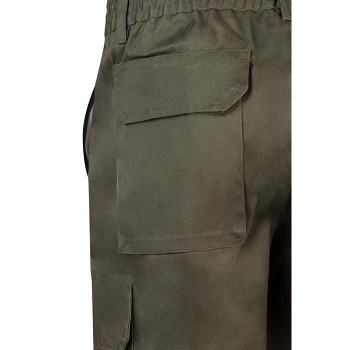 Bermudas de sarga multibolsillos de algodón y poliéster 200 g/m2 color verde militar sexta vista Bermudas de sarga multibolsillos de algodón y poliéster 200 g/m2 color verde militar sexta vista