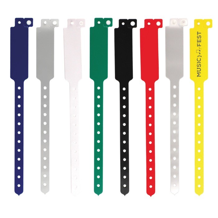 Pulsera de vinilo ideal para el control de accesos en festivales vista con logo impreso