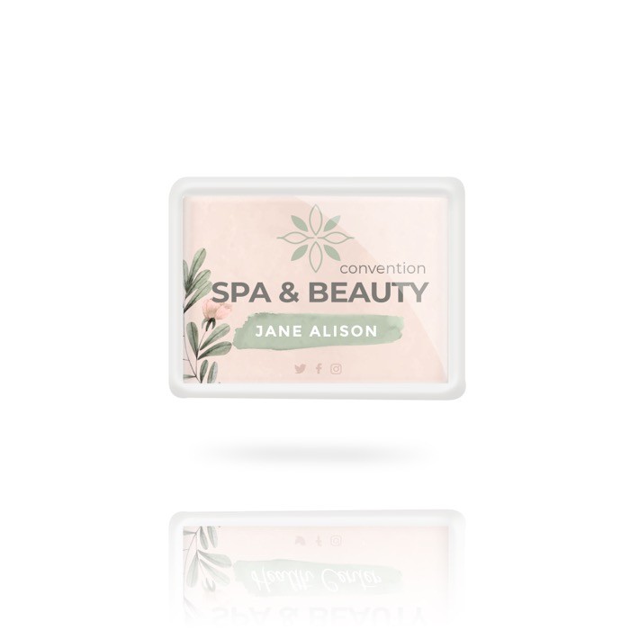 Identificador acrílico con imán con papel a 1 cara 4.9x3.5cm color transparente vista con logo impreso