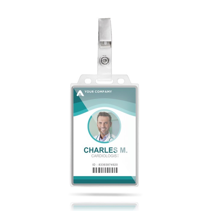 Identificador rígido perfecto para enganchar en el bolsillo 5.5x8.7cm vista con logo impreso Identificador rígido perfecto para enganchar en el bolsillo 5.5x8.7cm vista con logo impreso