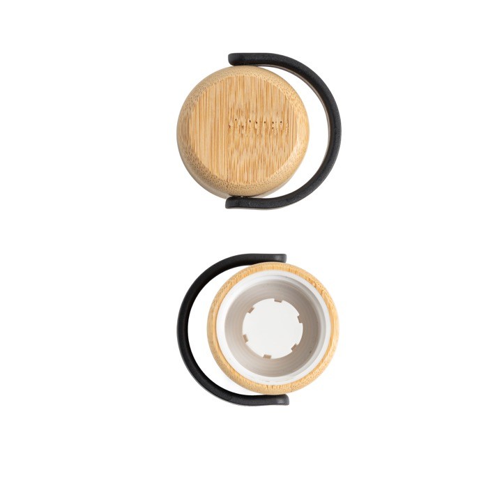 Botella de tritán con tapa de bambú y asa de transporte 1L vista 1 Botella de tritán con tapa de bambú y asa de transporte 1L vista 1