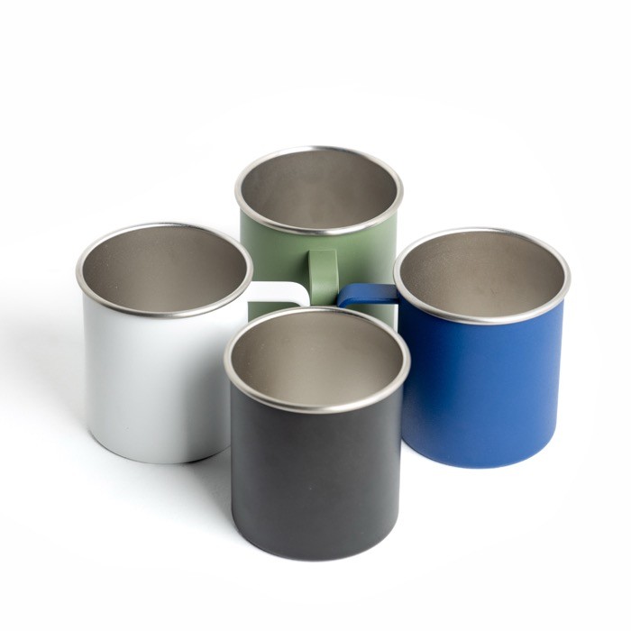 Taza de acero inoxidable reciclado con diseño moderno y asa 400ml vista 2 Taza de acero inoxidable reciclado con diseño moderno y asa 400ml vista 2