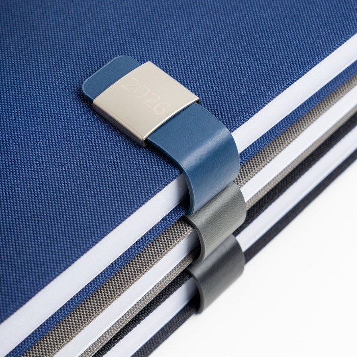 Agenda con vista diaria en español y portugués con cierre magnético A5 vista 3 Agenda con vista diaria en español y portugués con cierre magnético A5 vista 3