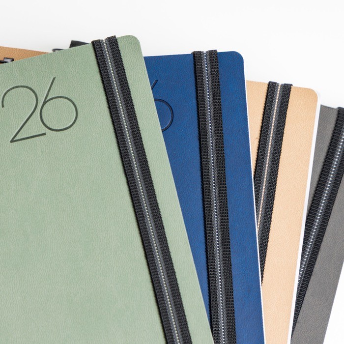 Agenda diaria en español y portugués con funda de piel PU y doble anilla A5 vista 2 Agenda diaria en español y portugués con funda de piel PU y doble anilla A5 vista 2