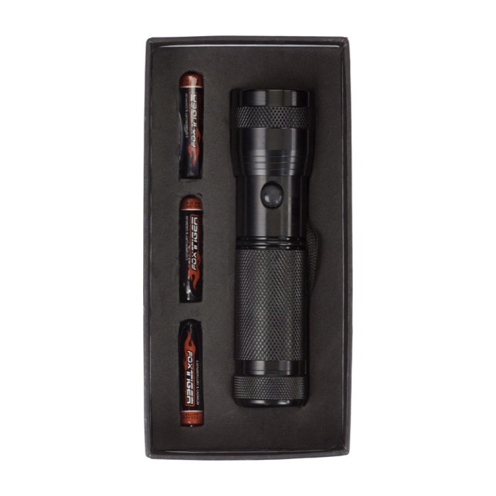 Linterna de aluminio y caucho con 14 LED y pilas incluidas color negro primera vista Linterna de aluminio y caucho con 14 LED y pilas incluidas color negro primera vista