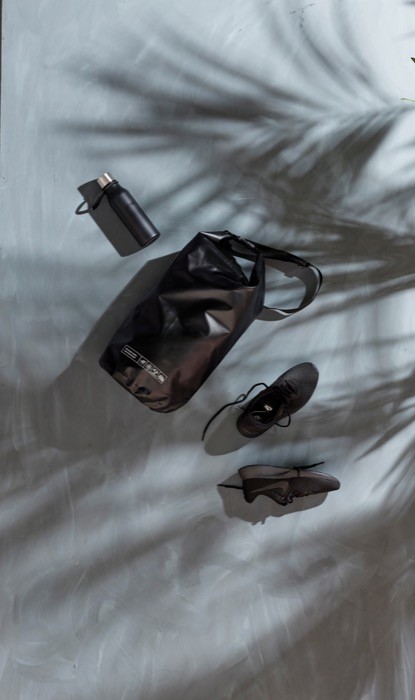 Botella termo de acero inoxidable con tapa antigoteo y asa 450ml color negro