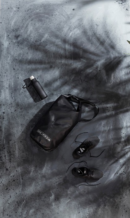 Botella termo de acero inoxidable con tapa antigoteo y asa 450ml color negro