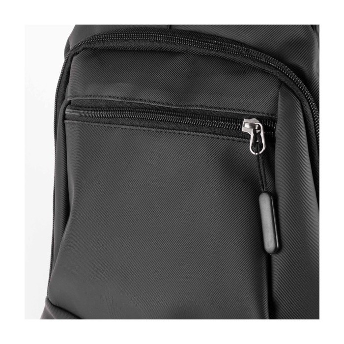 Mochila de cuero sintético con varios compartimientos en el exterior 15'' color negro tercera vista