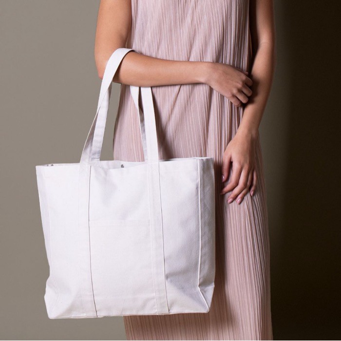 Bolsa grande de algodón reciclado con asas largas 360 g/m2 color natural vista detalle 2 Bolsa grande de algodón reciclado con asas largas 360 g/m2 color natural vista detalle 2