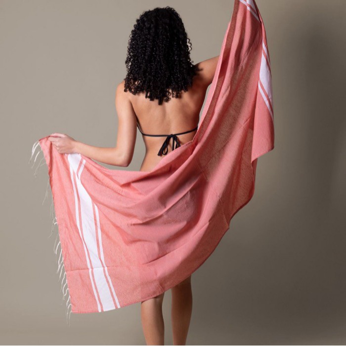 Pareo de algodón reciclado y poliéster en varios colores 150 g/m2 color naranja cuarta vista Pareo de algodón reciclado y poliéster en varios colores 150 g/m2 color naranja cuarta vista