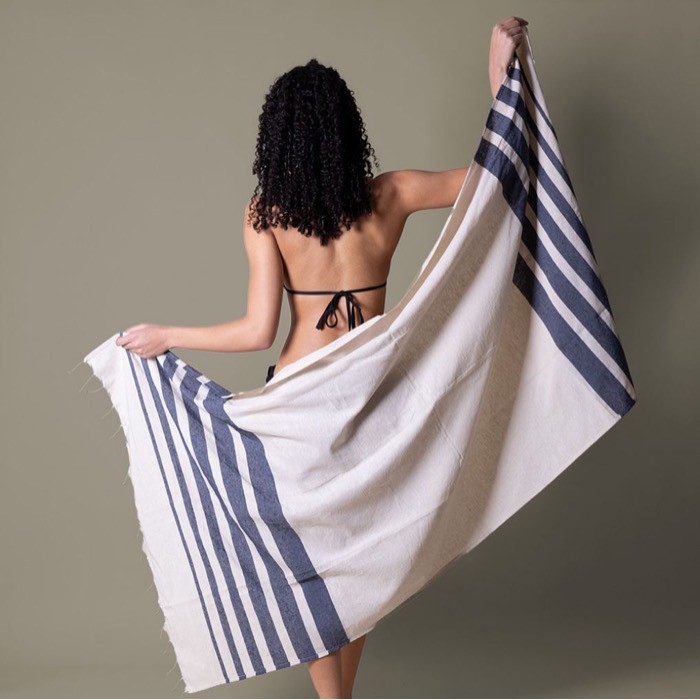 Pareo de algodón reciclado y poliéster con flecos 150 g/m2 segunda vista Pareo de algodón reciclado y poliéster con flecos 150 g/m2 segunda vista