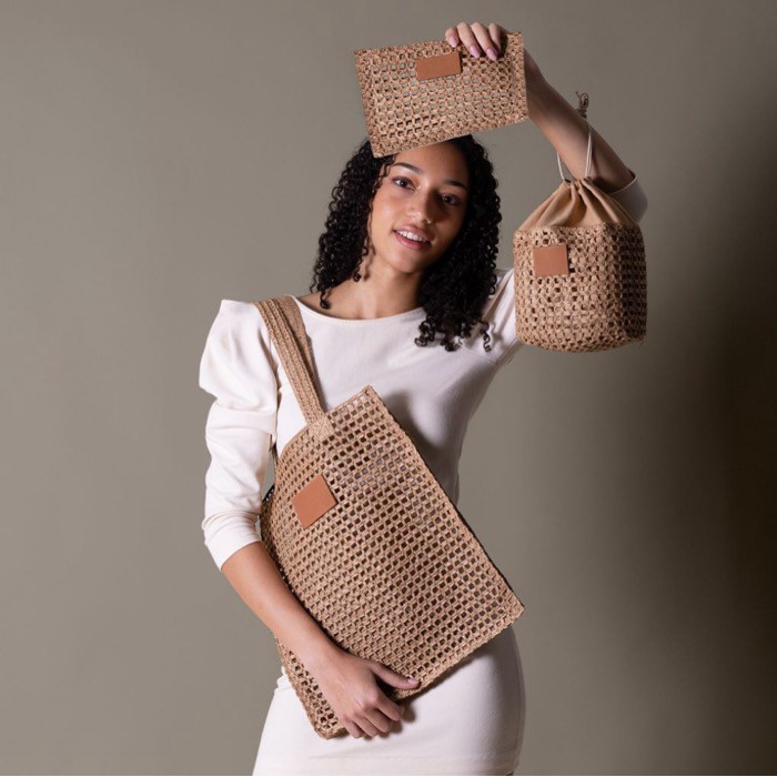 Neceser de papel de rafia con etiqueta de cuero para personalizar Neceser de papel de rafia con etiqueta de cuero para personalizar