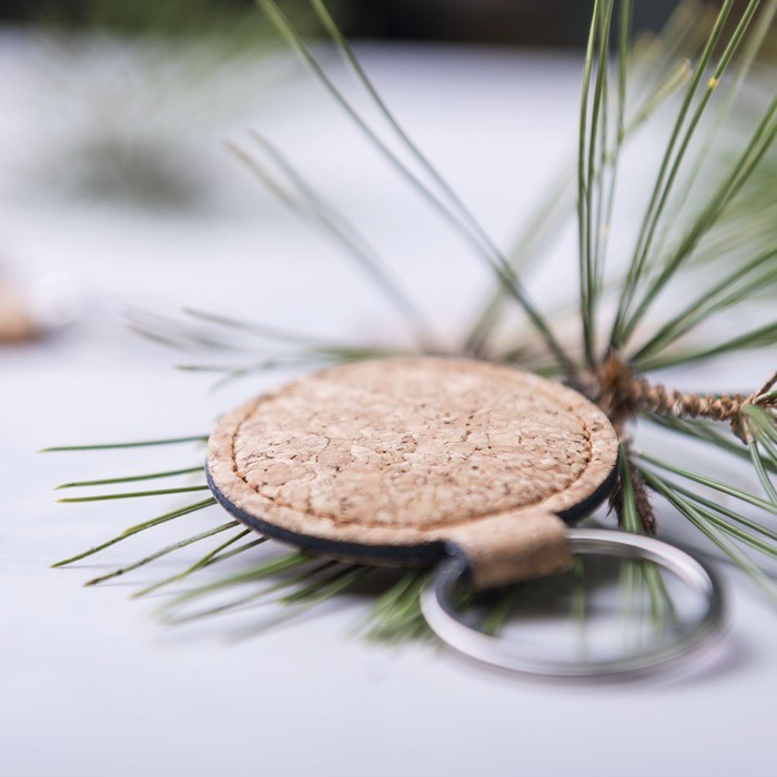 Llavero económico de corcho redondo con grabado láser Eco Round color natural séptima vista Llavero económico de corcho redondo con grabado láser Eco Round color natural séptima vista