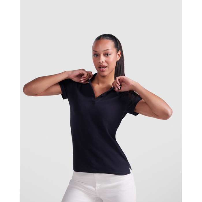 Polo de mujer de algodón orgánico 210 g/m2 Roly Direct Prince color rojo primera vista de uso