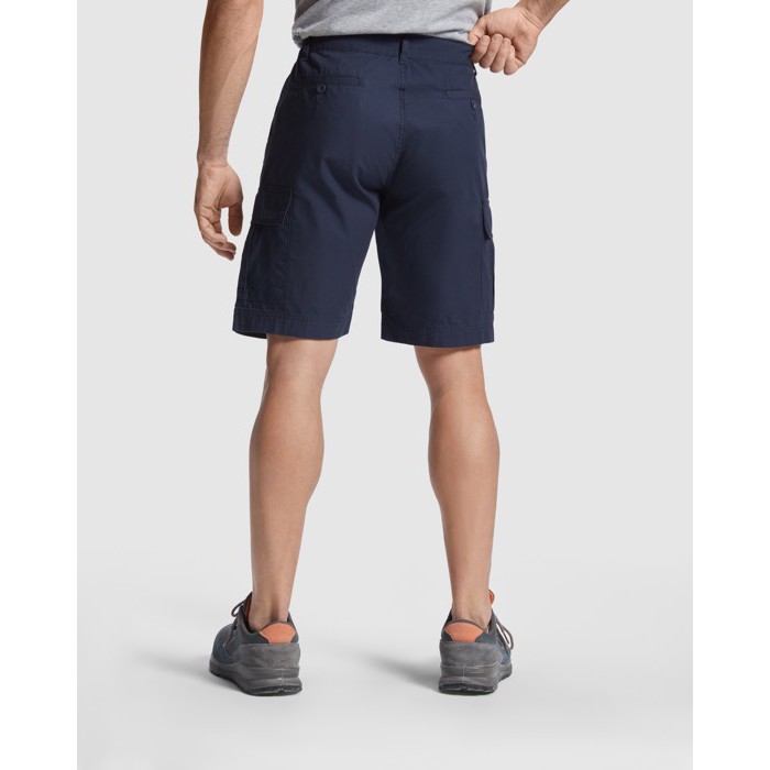 Bermuda corta con bolsillos hecha de algodón 200 g/m2 Roly Direct Amazonas color azul marino cuarta vista de uso Bermuda corta con bolsillos hecha de algodón 200 g/m2 Roly Direct Amazonas color azul marino cuarta vista de uso