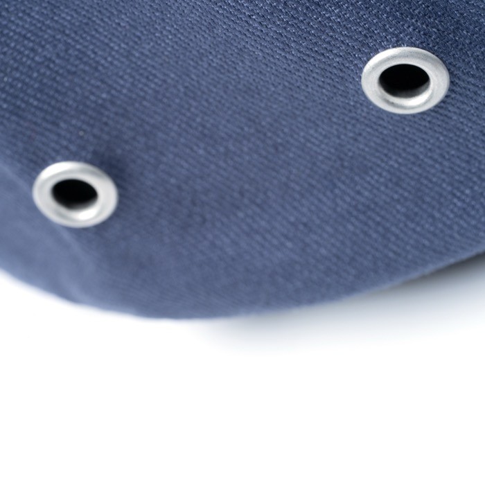 Gorra estilo casual con 6 paneles y ojales metálicos laterales color marrón grisáceo vista detalle 3