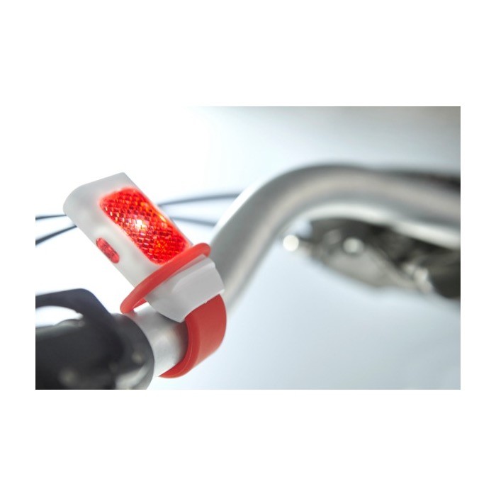 Luz LED para la bicicleta con correa de silicona para sujeción color rojo cuarta vista
