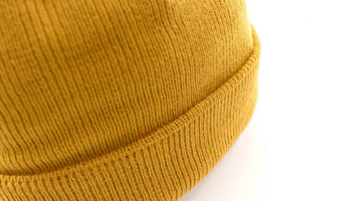 Gorro elástico de punto con dobladillo para personalizar color amarillo cuarta vista