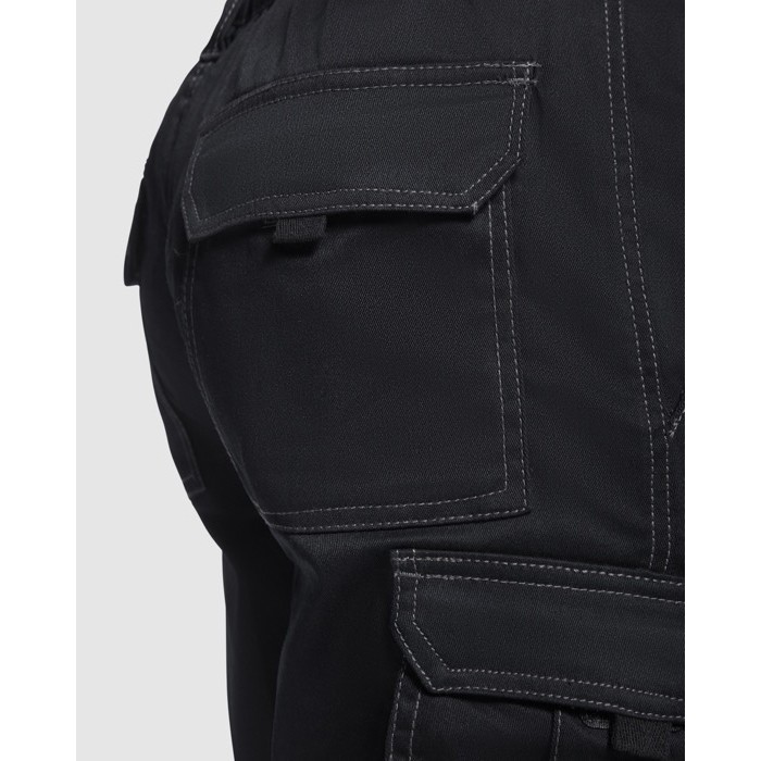 Bermuda corta de poliéster y algodón con bolsillos 250 g/m2 Roly Vitara color negro vista detalle 2 Bermuda corta de poliéster y algodón con bolsillos 250 g/m2 Roly Vitara color negro vista detalle 2