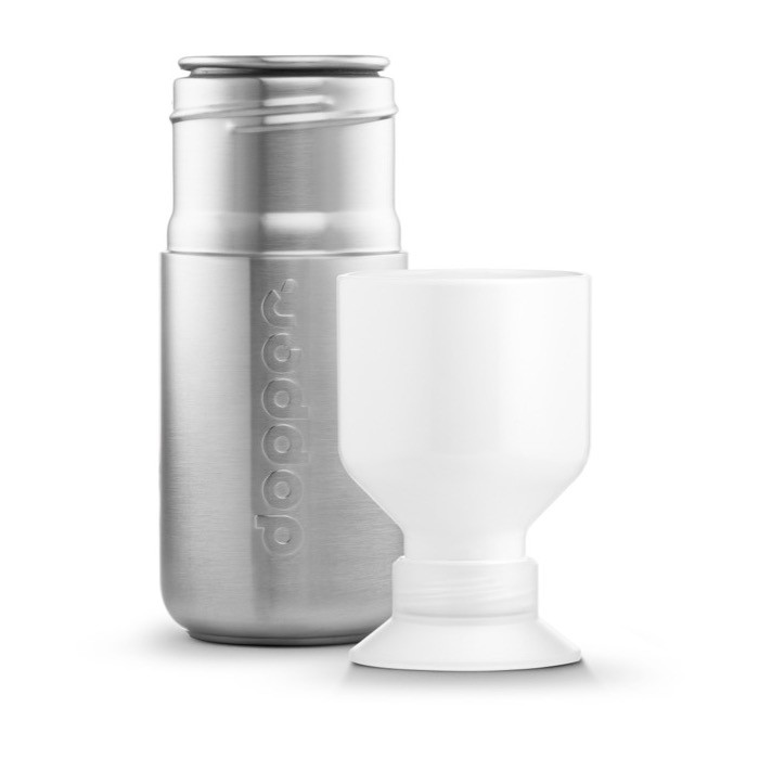 Botella de metal pequeña color plateado segunda vista