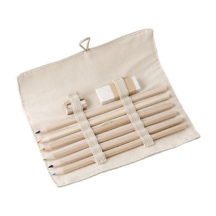 Estuche enrollable con accesorios vista principal Estuche enrollable con accesorios vista principal