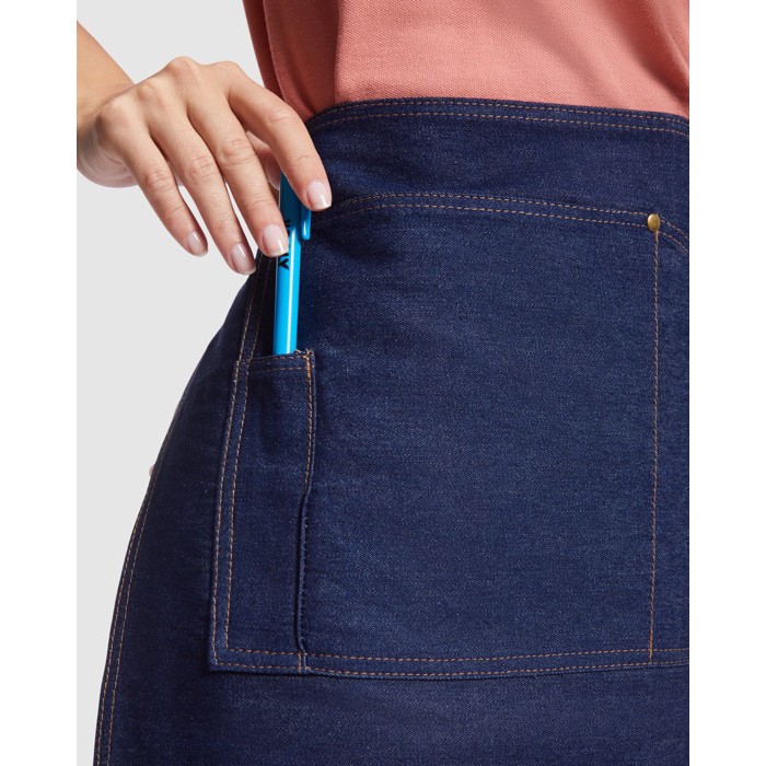 Delantal corto laboral para horeca estilo vaquero 250 g/m2 Roly Dacosta color azul vaquero vista detalle 2