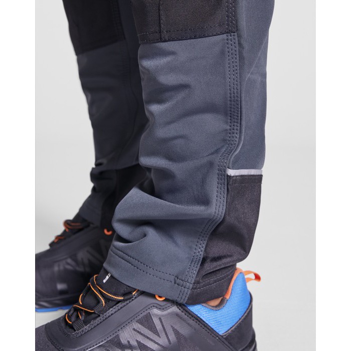 Pantalón laboral multibolsillos con elastano 260 g/m2 Roly Wall color negro vista detalle 4