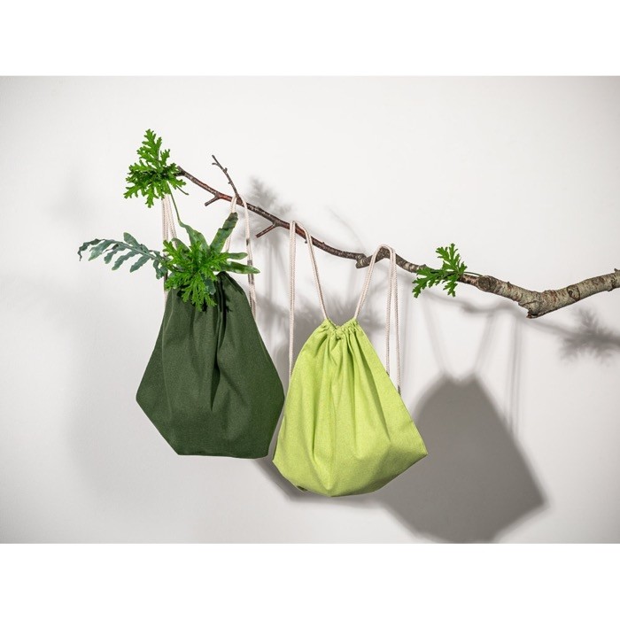 Mochila de cuerdas de algodón reciclado y poliéster 150 g/m2 vista bodegón Mochila de cuerdas de algodón reciclado y poliéster 150 g/m2 vista bodegón