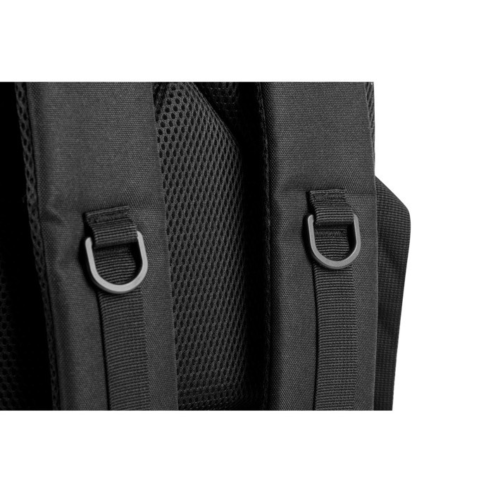 Mochila militar de poliéster reciclado con cintas e insignia color negro sexta vista