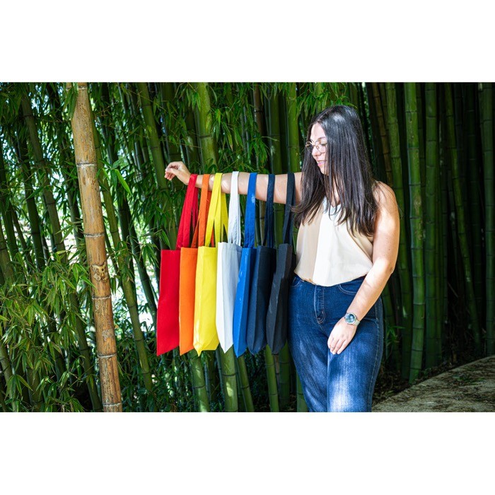 Bolsa de la compra de algodón orgánico con asas largas 140 g/m2 vista bodegón Bolsa de la compra de algodón orgánico con asas largas 140 g/m2 vista bodegón