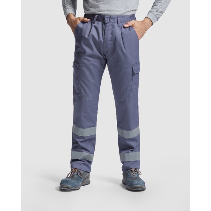 Pantalón laboral largo de alta visIbilidad 240 g/m2 Roly Daily HV color gris topo primera vista de uso