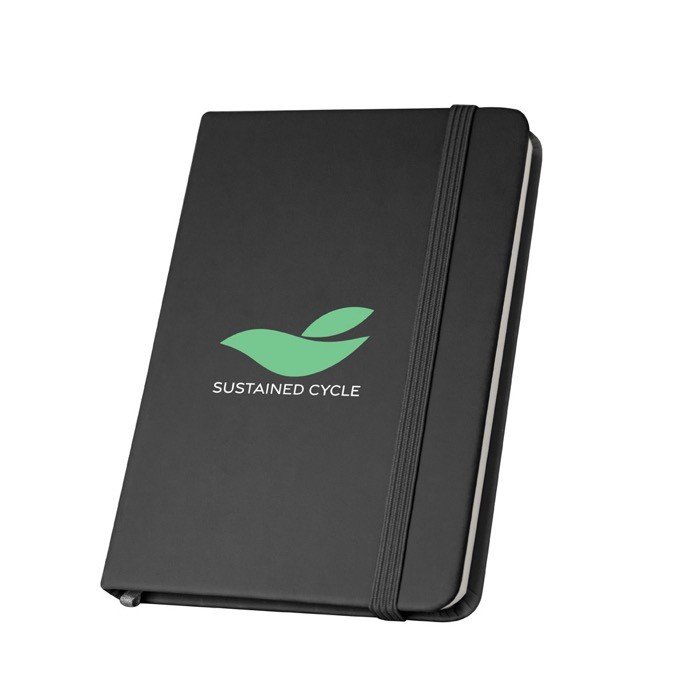Cuaderno de tapa dura parcialmente reciclado A5 hojas a rayas color negro imagen con logo