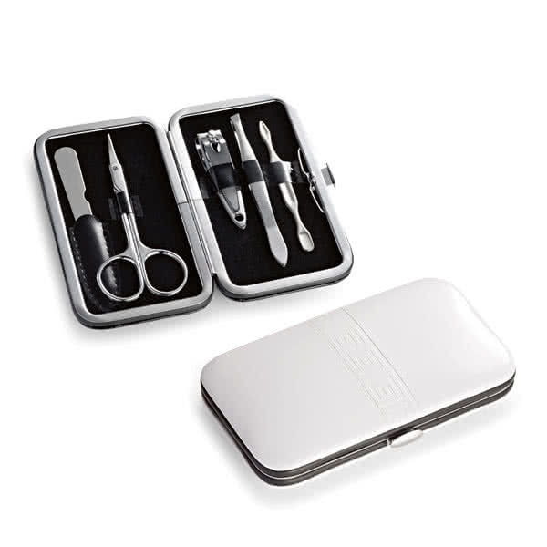 Set exclusivo de manicura en blanco color blanco vista productos Set exclusivo de manicura en blanco color blanco vista productos